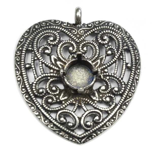 Vintage Heart pendant base with 39ss setting
