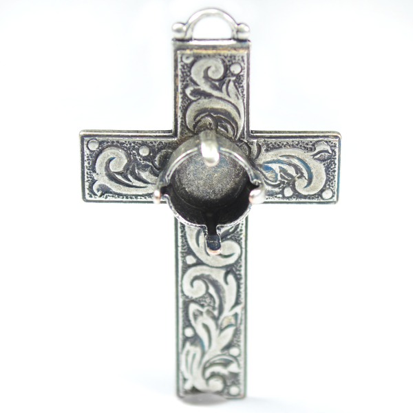 Decorated cross pendant base with 39ss setting 