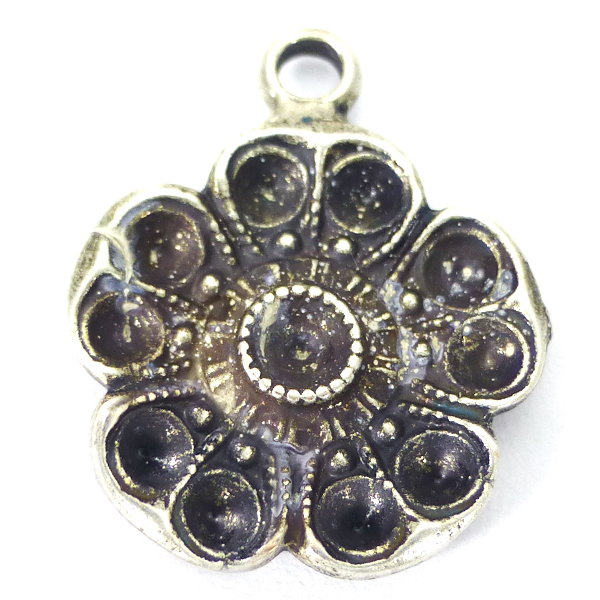 Flower 14pp and 18pp pendant base with top loop