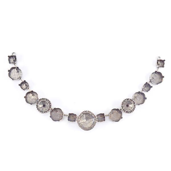 Decorated Square 4470 12-12mm with 39ss Necklace base-15 settings