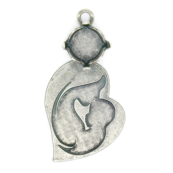 39ss Decorated Mother and Child haert pendant base with top loop