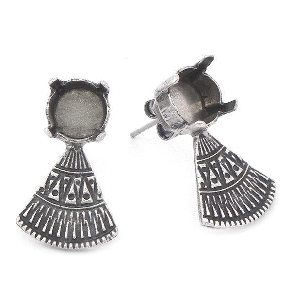 39ss with ethnic triangle element Stud Earring base