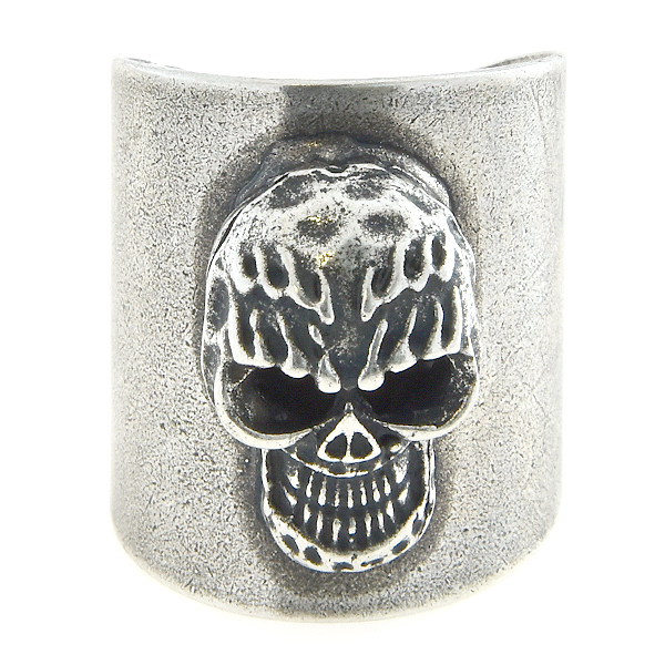 Wide ring base with metal casting skull