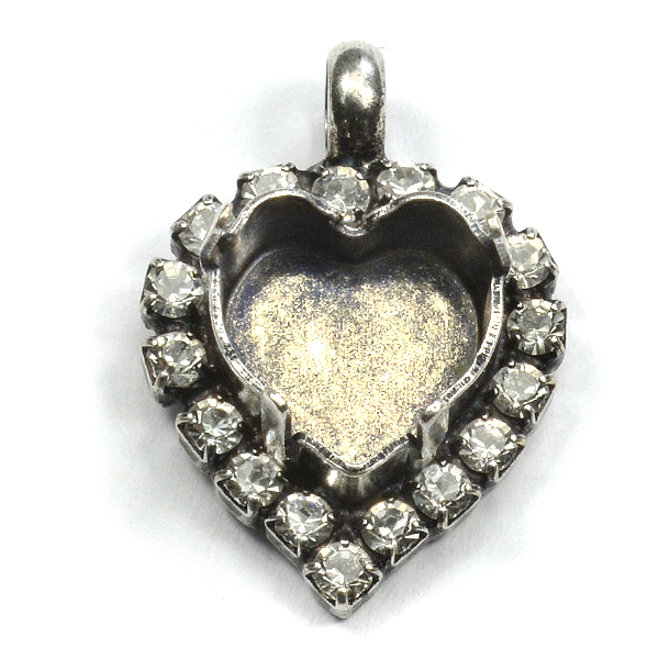 11x10mm Heart stone setting with Rhinestones and top loop