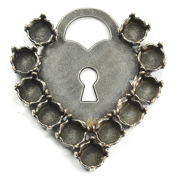 Heart Lock pendant base with 24ss settings