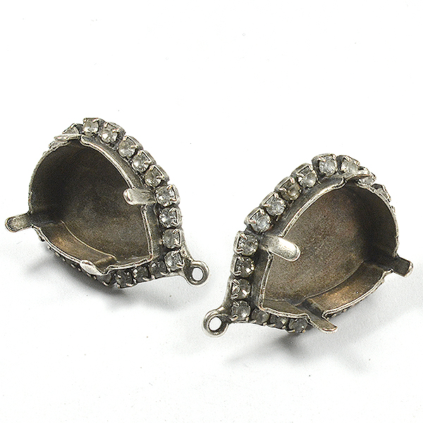 18x13mm Pear shape Stud Earring base with Rhinestones and bottom loop