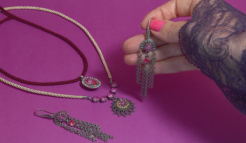 Making your own Vintage style jewelry 