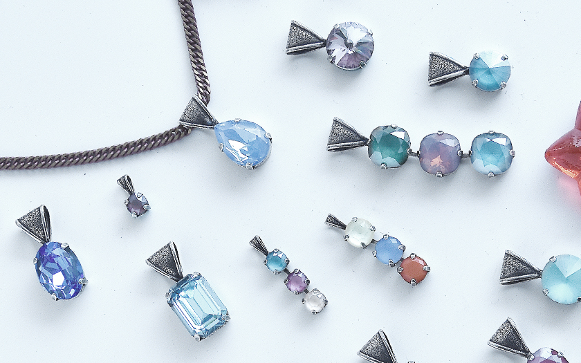 New bail pendants with Jagged Style Metal bases