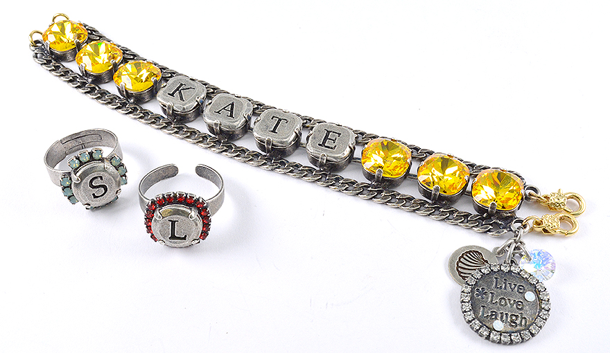Metal letters cabochons bracelet